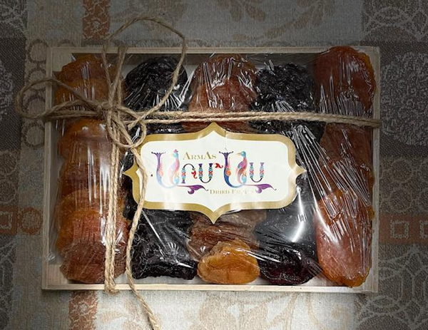 NEW SEASON DRIED FRUIT TRAY